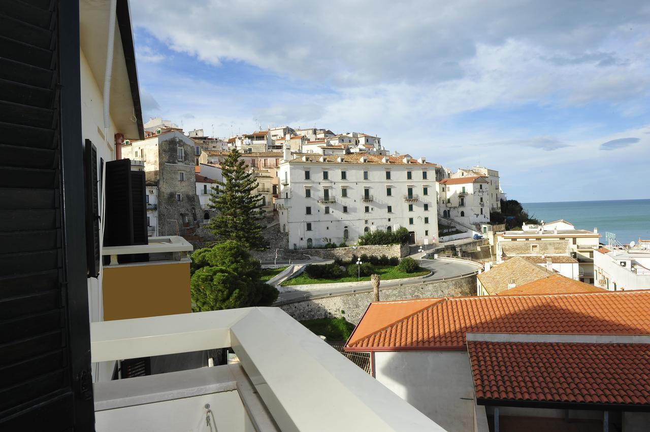 Hotel Borgo Marina Роди Гарганико Екстериор снимка